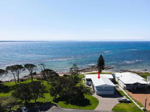 Ocean Blue Apartment Four Apartment On 2nd Level - C Tourism 2