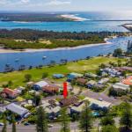 Curls & Buoys Pet Friendly Stone Throw To River - C Tourism 0