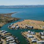 Pelican Landing Stunning Lake King Views - C Tourism 0