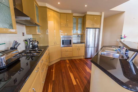 Aqua Vista A Stroll To Paynesville Forshore - C Tourism 4