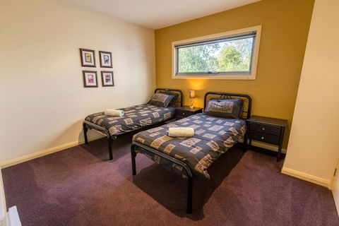 Aqua Vista A Stroll To Paynesville Forshore - C Tourism 3