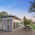 Bluff View River House Stunning Riverfront - C Tourism 1