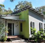 24 Esprit Drive Beach home with open plan living  walking distance to beach - C Tourism