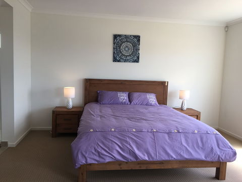 Apple House Point Cook - C Tourism 5