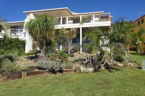 Pacific Rose Winter Holiday Special - C Tourism 0