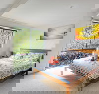 Sany Views - C Tourism