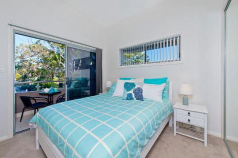 Suibhne Modern Unit Opposite River - C Tourism 0