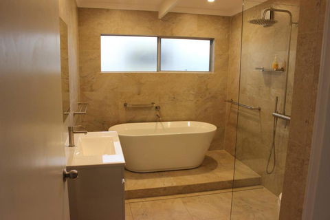Hidden Oasis Pet Friendly In Anna Bay - C Tourism 6