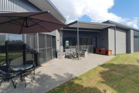 Hoof & Hound Country Escape - C Tourism 0