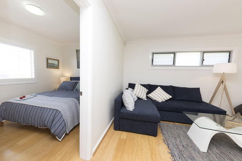 Hamptons - C Tourism 1