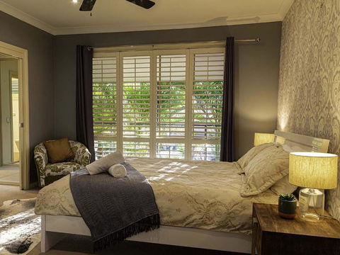 Magnificent Lakeview House Long Jetty - C Tourism 4