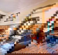 Avalon House - C Tourism
