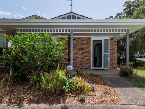 Lovely Modern Villa Amidst Peaceful Surroundings - C Tourism 6
