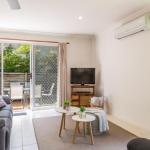 Lovely Modern Villa Amidst Peaceful Surroundings - C Tourism 0
