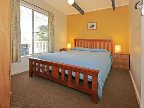 Matron 17 Narrawallee - C Tourism 2