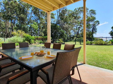 Pelican Beach House 2 Macleay Street - C Tourism 6