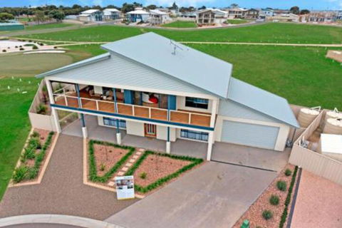 Gizmos Retreat - C Tourism 7