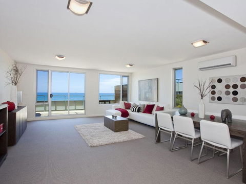 POINT GREY APARTMENT 14 The Point - C Tourism 4