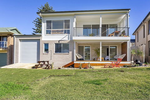 Dolphin Studio Apartment 1a Ocean Street - C Tourism 4