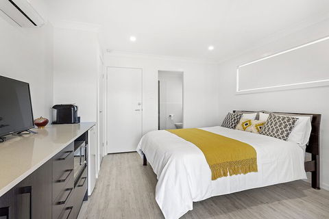 Dolphin Studio Apartment 1a Ocean Street - C Tourism 6