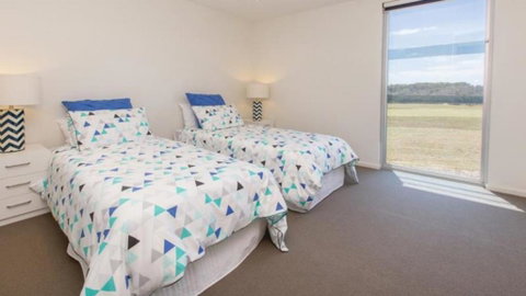 ST ANDREWS BEACH APARTMENT 4.02 - C Tourism 2