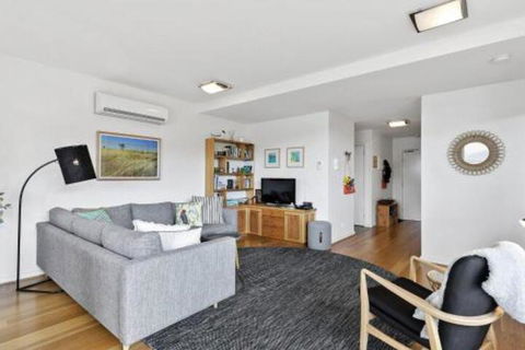POINT GREY APARTMENT ONE VIEWPOINT - C Tourism 2