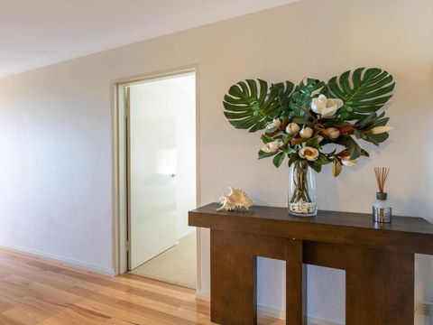 Shore To Please Comfort Cafes & Beaches - C Tourism 3