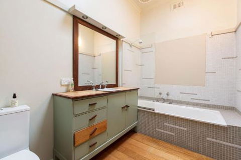 BEACHSIDE GETAWAY DROMANA - C Tourism 4