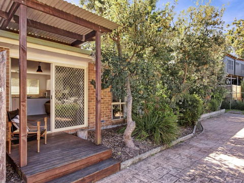 Mollymook Coastal Villa - C Tourism 1
