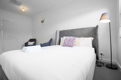 Stunning 3beds Near Knox Shopping Centro@wantirna - C Tourism 4