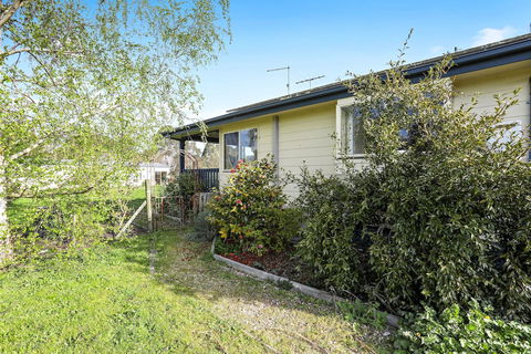 Yarragon 4 Bedroom House In Gippsland - C Tourism 1
