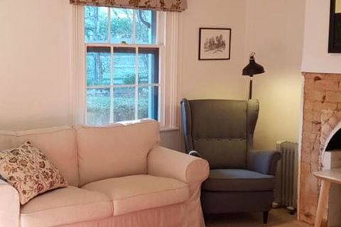 Redruth 2 Bedroom Cottage Situated In Wandiligong - C Tourism 2