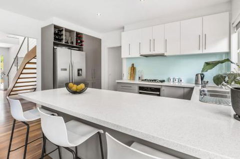 BANGALOW MORNINGTON - C Tourism 2