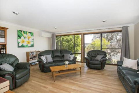 Deering 106 ULLADULLA - C Tourism 6
