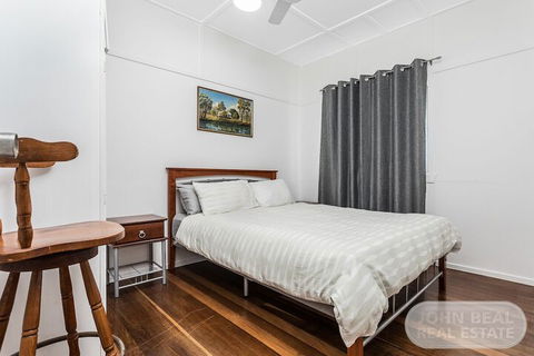 Brighton Waterfront Beach House - C Tourism 4