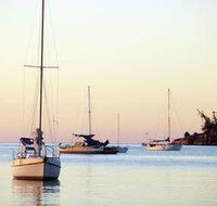 Maggies Beachfront Apartments - C Tourism