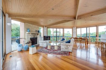 Latham Beach House - C Tourism 0