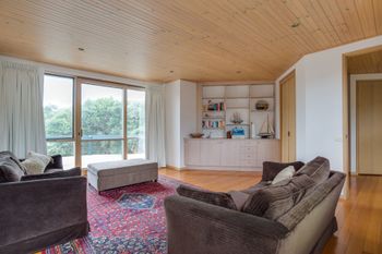 Latham Beach House - C Tourism 4