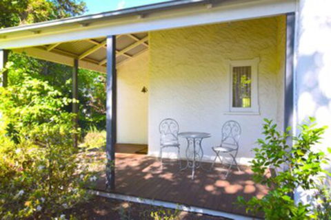 Mintie Cottage - C Tourism 0