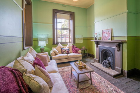 Post Office Residence - C Tourism 4