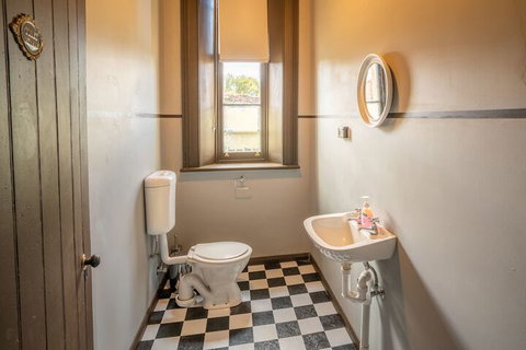 Post Office Residence - C Tourism 7