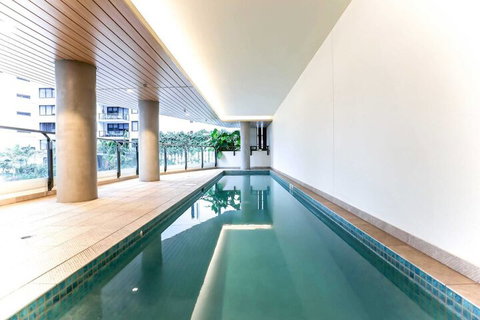 Incredible Riverside Apartment In Brisbane - C Tourism 3