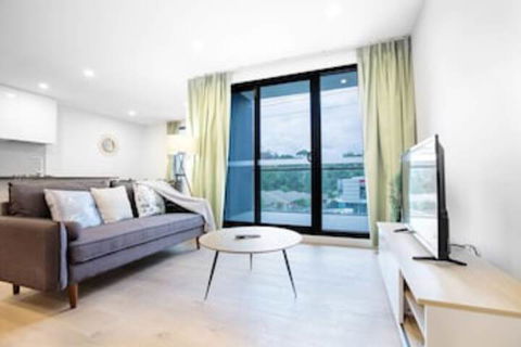 Trendy 2 Bedroom In Ringwood/Eastland With Parking - C Tourism 0