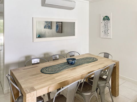 Blue On Blue Apartment 815 - C Tourism 3