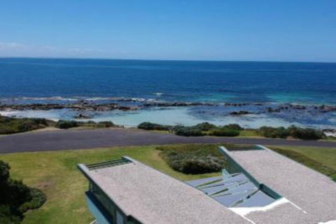 Boathouse Nearly In The Water & Wonderful Views - C Tourism 0