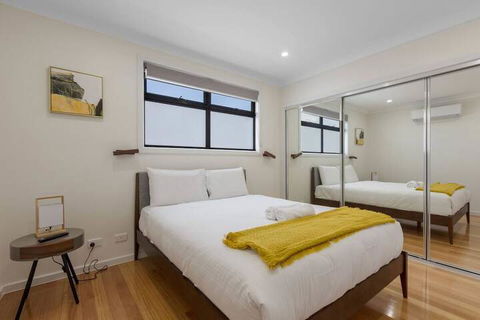 Impressive & Spacious New Townhouse@preston - C Tourism 4