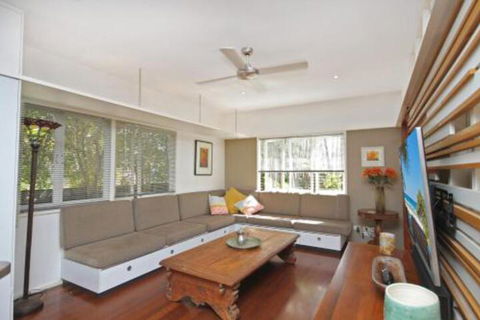 13 Ann Street Coolum Beach Pet Friendly Linen Included - C Tourism 1