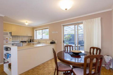 PERFECT On PYMBLE AVE - C Tourism 3