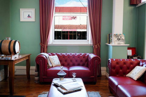 Amberesque B & B - C Tourism 6