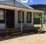 Rail Trail Cottage - C Tourism